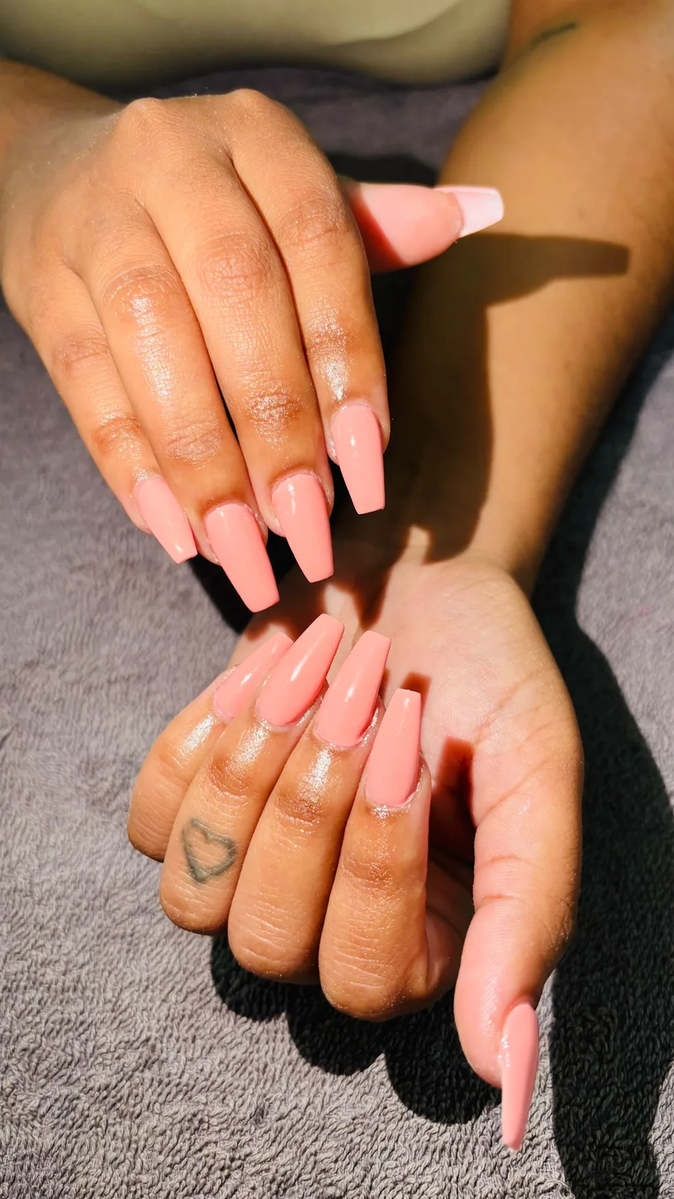 Cocoa manicure by Mona